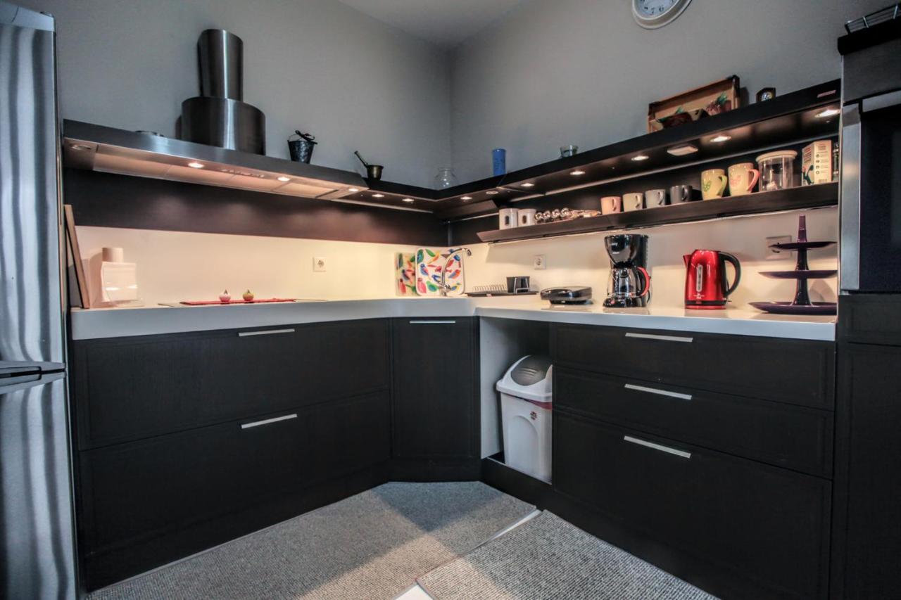 קאלאבאקה Homel Oasis Central Maisonette 3Bd Garden Patio מראה חיצוני תמונה